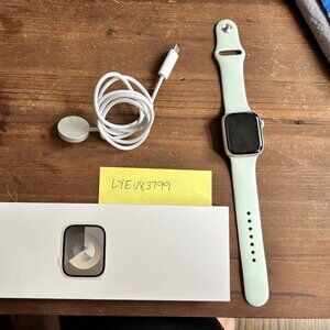 Apple Watch Series 9 41mm - Starlight, A2978 - GPS, Aluminum